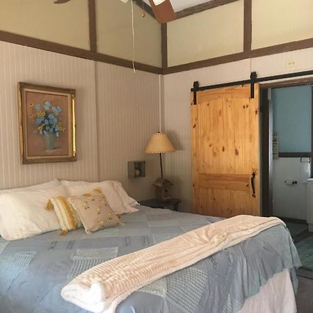 Acorn Hideaways Canton Sweet Tweet Guesthouse King Bed Ngoại thất bức ảnh